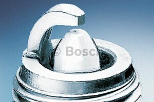 Фото Свічка запалювання Bosch 0 242 229 555